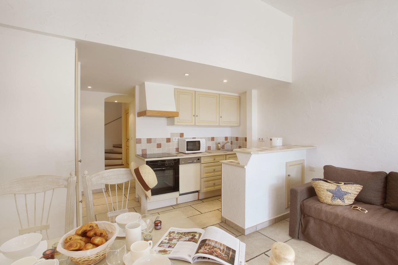 Residence Odalys La Bastide Des Chenes Gordes Exterior photo